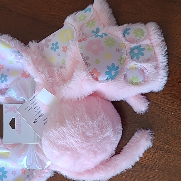 Claire's 🐰 Girl's 3 Piece Fuzzy Bunny Ears Paws & Tail Spring Easter Set! - Picture 4 of 8